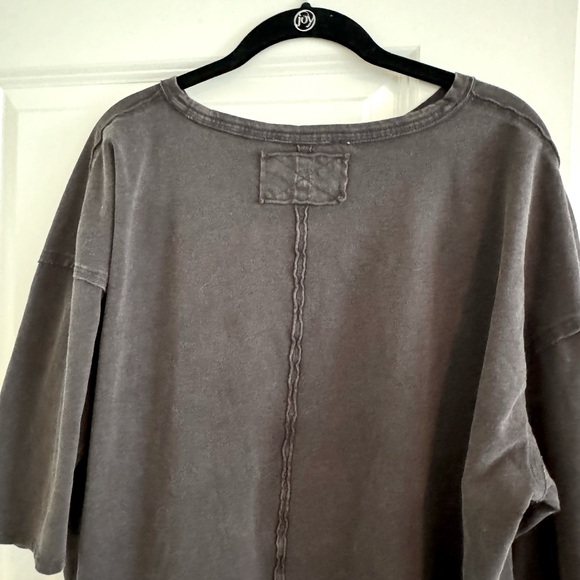 Free People Oversized Tee Women’s Size Large - Picture 3 of 3